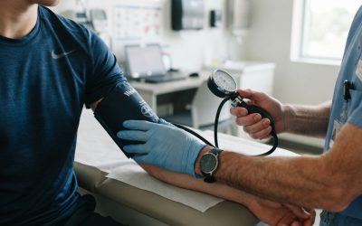 Healthcare_professional_checking…_202608140455