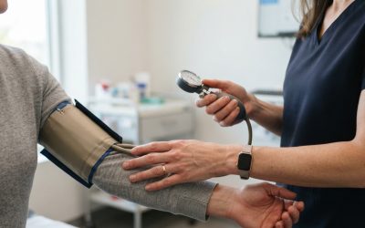 Healthcare_professional_checking…_202608140503